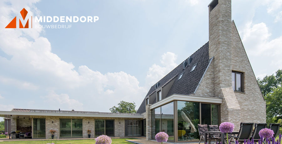 Van Middendorp kiest voor AEC Collection